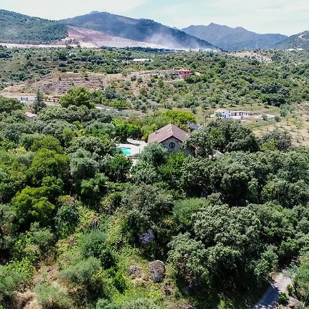 Cubo's La Cascada 别墅